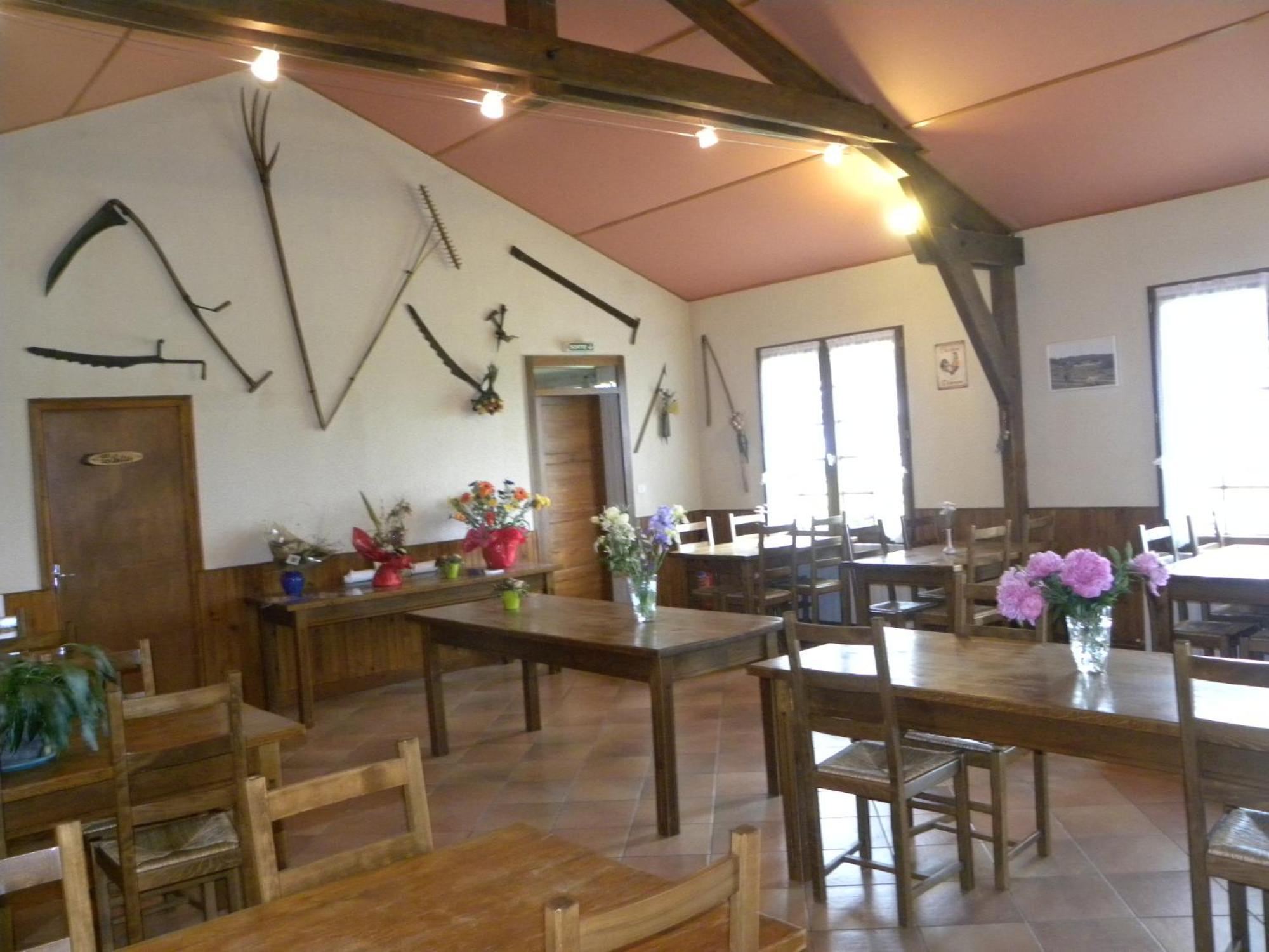 Ruynes-en-Margeride Auberge Les Volpilieres المظهر الخارجي الصورة