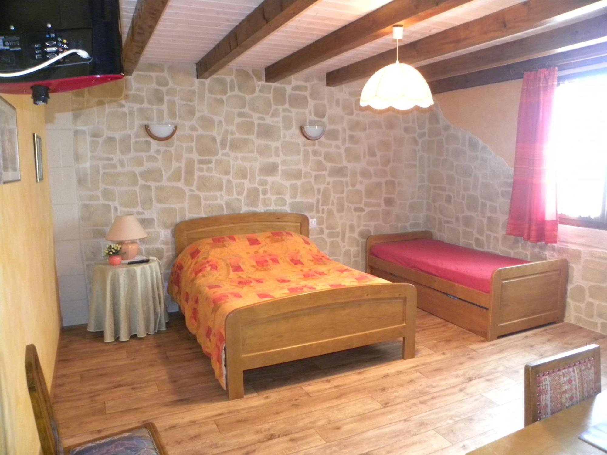 Ruynes-en-Margeride Auberge Les Volpilieres المظهر الخارجي الصورة